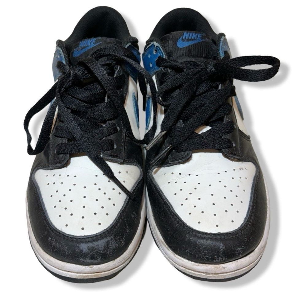Nike Dunks - Picture 4 of 5